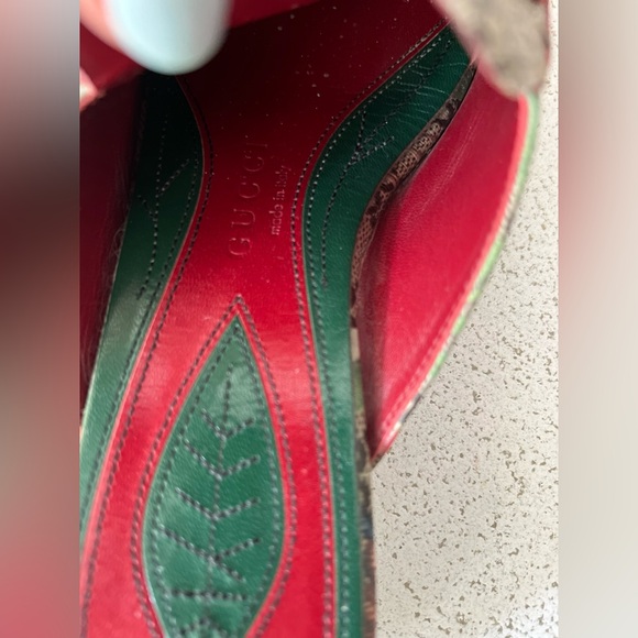 Gucci Princetown Mules GG Supreme Blooms - Picture 3 of 5